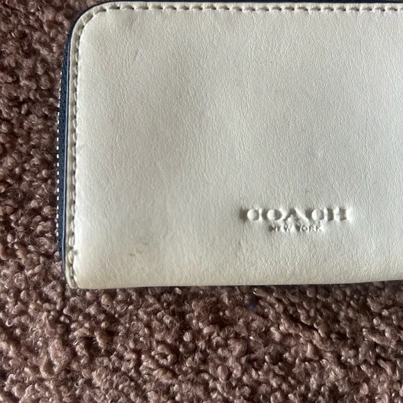 Limited Edition Coach Cracker Jack Coin Wallet - Picture 3 of 5
